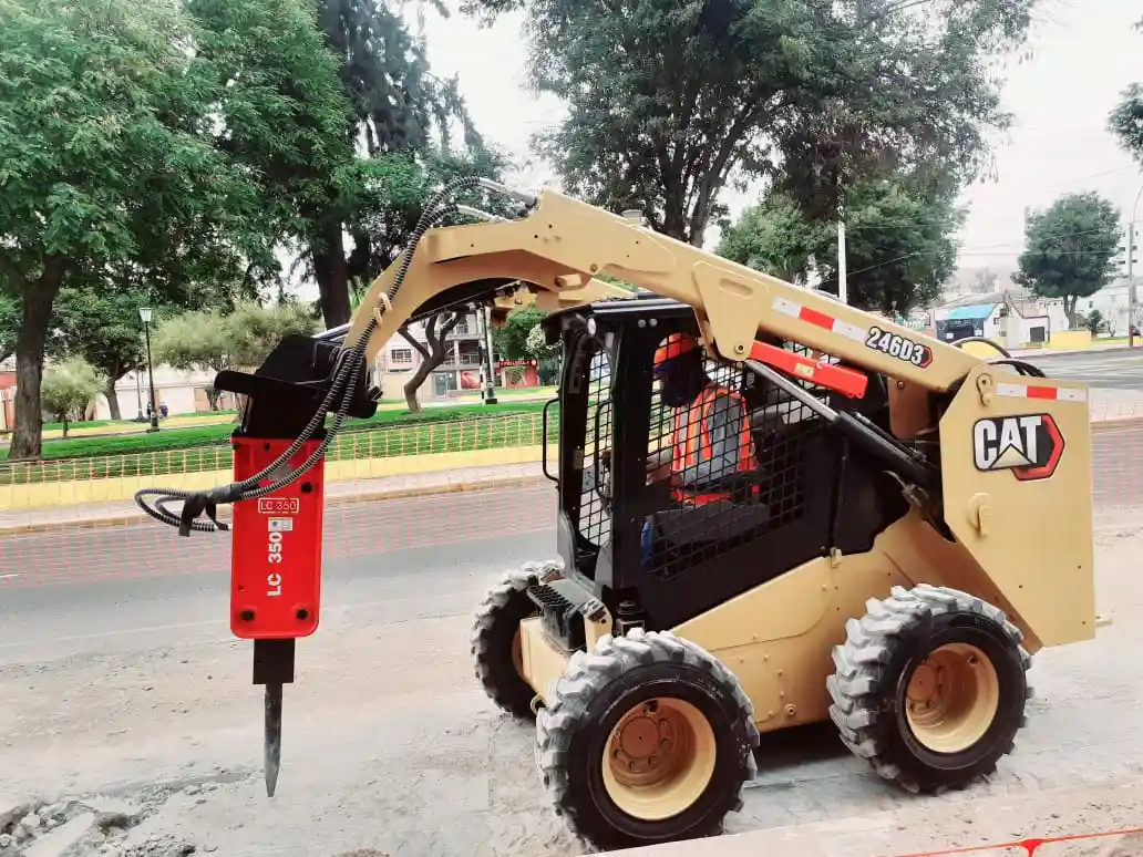 LC350 en obra